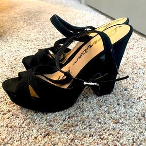 Barely used American Rag heels